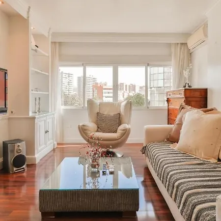 Big Apartment, Close To Train Station Daire
