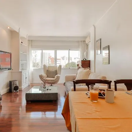 Daire Big Apartment, Close To Train Station *