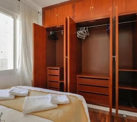 Big Apartment, Close To Train Station *