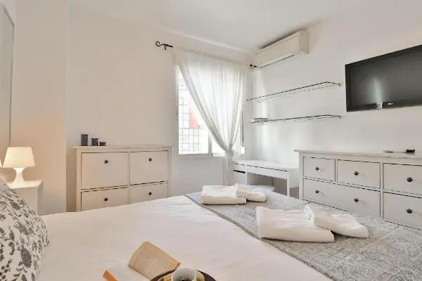 Apartmán Big Apartment, Close To Train Station Màlaga