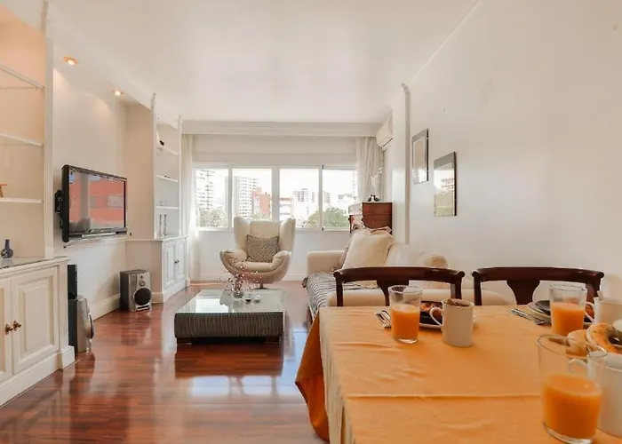 Apartmán Big Apartment, Close To Train Station *