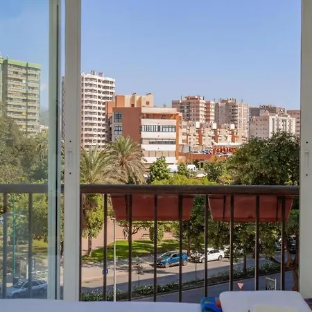 Apartamento Big Apartment, Close To Train Station