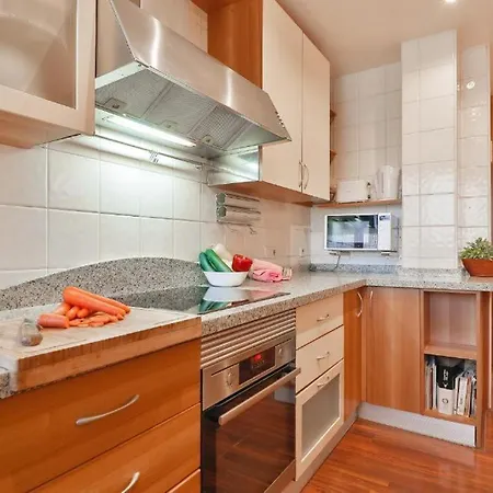Big Apartment, Close To Train Station Apartamento Málaga